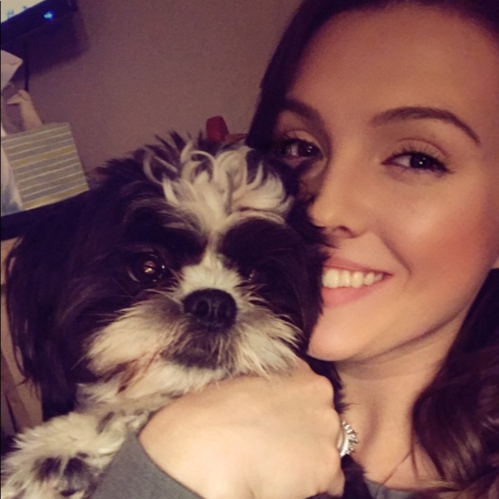 Meet your Posher, Alyson